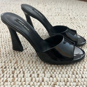 Nine West black patent heels - size 7.5 like new!